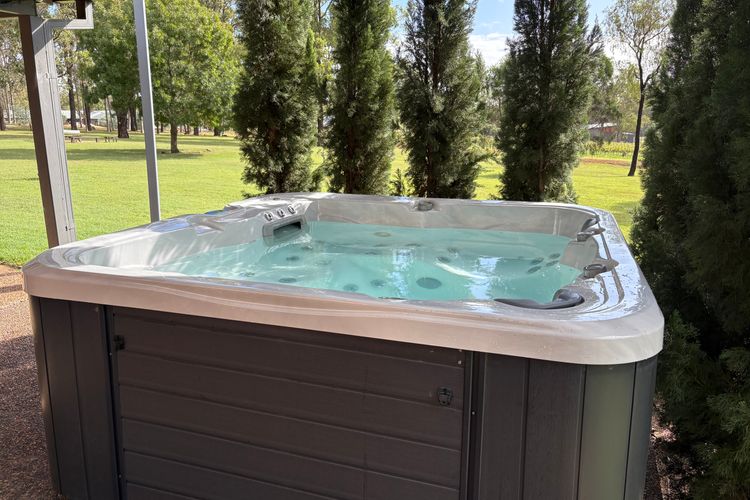 Blaxlands Homestead – nothing is closer, opposite Hope Estate with Wifi + Pool + Fireplace
