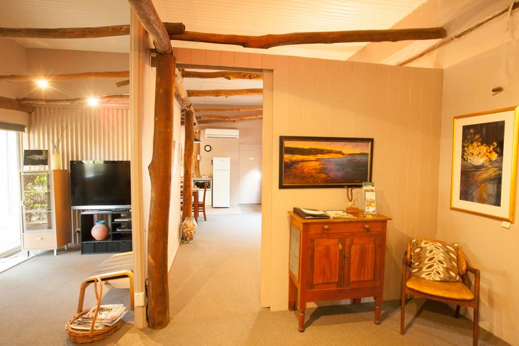 Lyrebird Studio – Secluded Retreat in the Watagans. 20 min drive to Cessnock