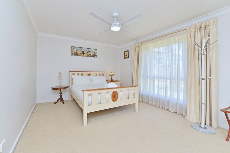 Noble Willow Homestead Lovedale. Super Spacious, with views and pool