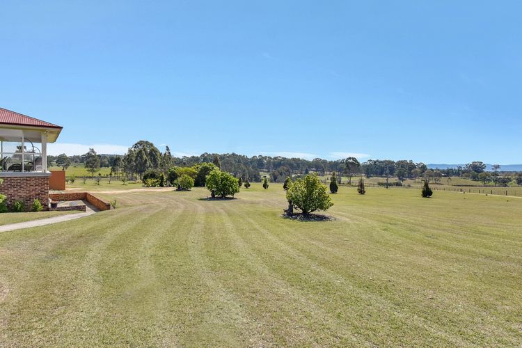 Noble Willow Studio Lovedale. A Cosy Unique Wine Country Refuge
