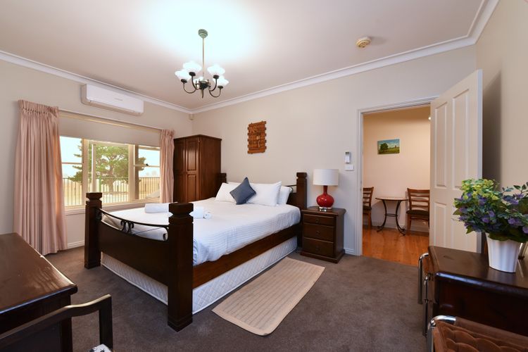 King 2 – close proximity to Bimbadgen and Hope Estate concerts