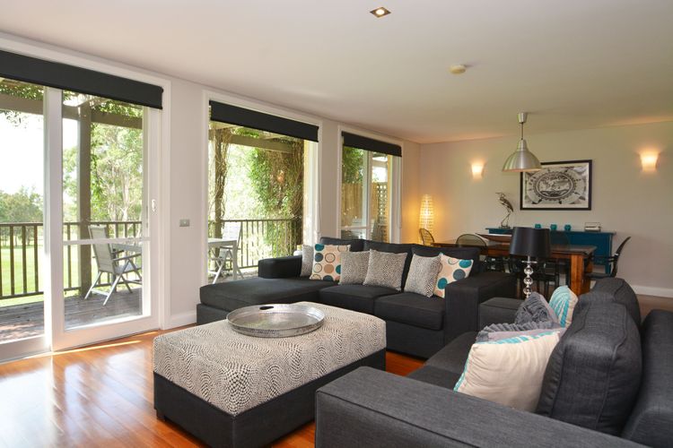 Dodici sleeps 12 Villas located within Cypress Lakes Resort
