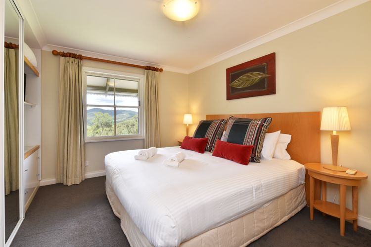 Dodici sleeps 12 Villas located within Cypress Lakes Resort
