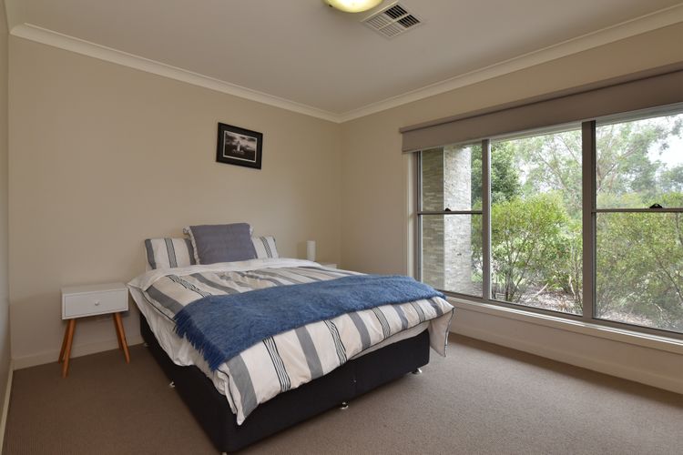 Bedroom with ducted air-conditioning 