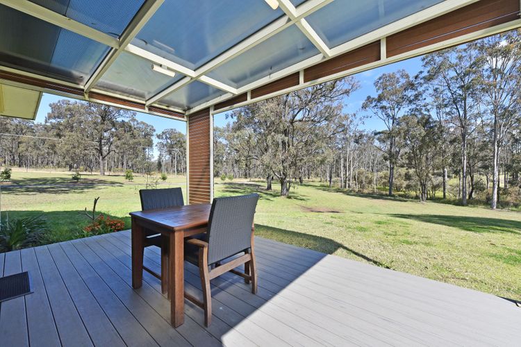 Ironbark Hill Spa Bath Villa 1- Tyrian