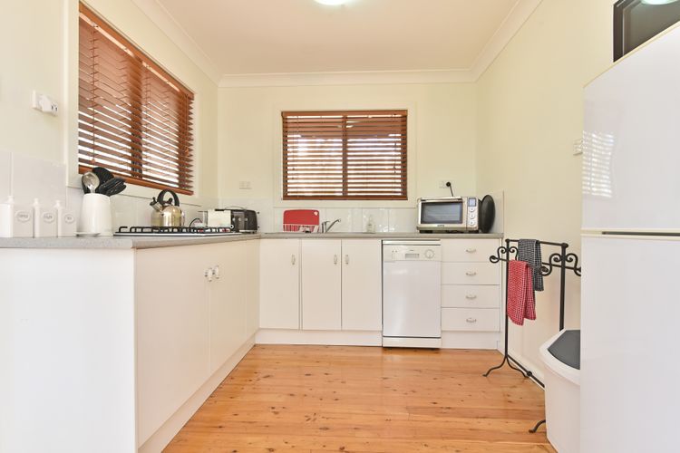 Olive Grove 3 Cottage with Wifi in Central Vineyard Area