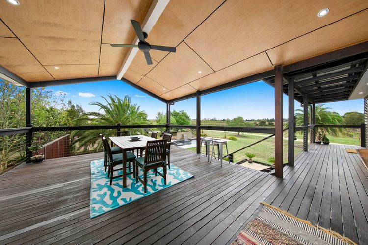 Lilies Luxe Suite on Lovedale with Private Heated Pool 5star ****
