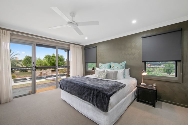 Lilies Luxe Suite on Lovedale with Private Heated Pool 5star ****