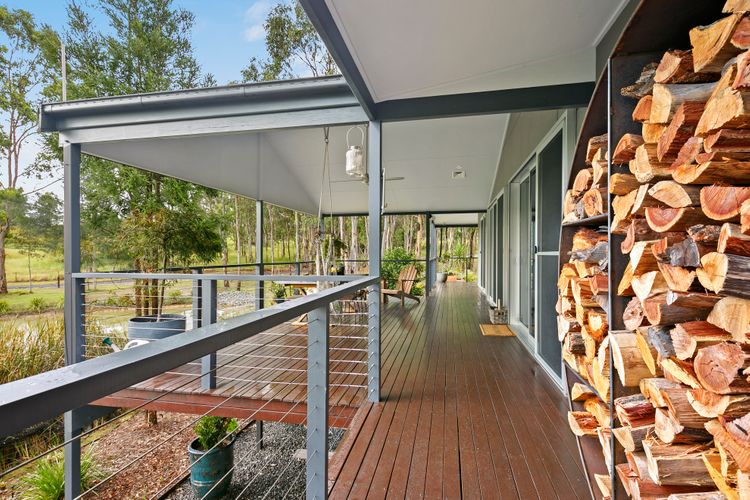 Countryside home with amazing views!