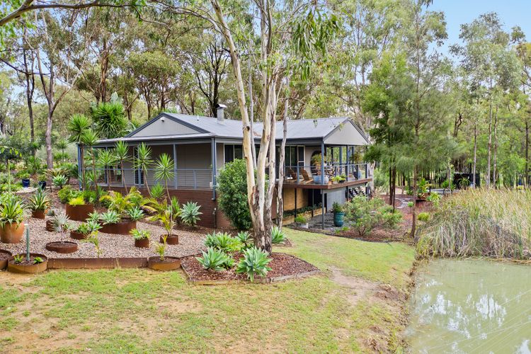 Countryside home with amazing views!