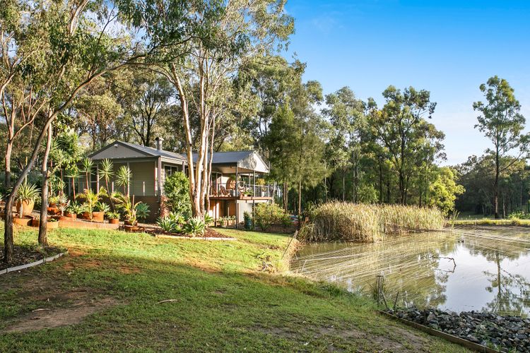 Countryside home with amazing views!