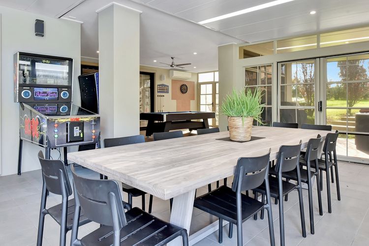*Hot* Spoil someone special at Hunter Manor House – stunning luxury in super central location