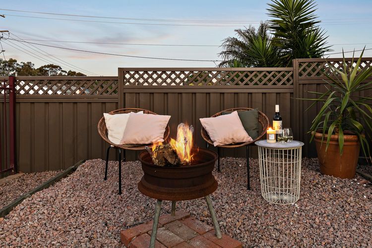 Outdoor firepit 