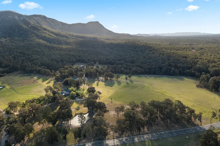 Perfectly private location close to wine vineyard 