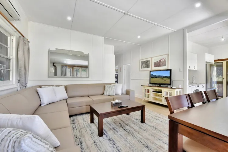 OMG! Cozy living room with spacious relaxing area
