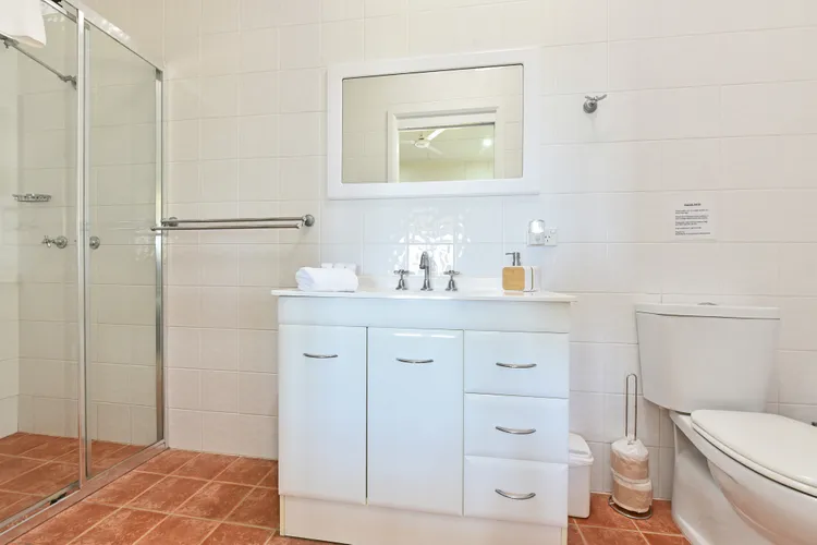 Luxurious tiled bathroom 