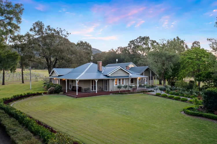 Countryside home with amazing views!