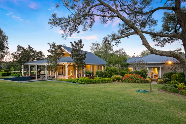 OMG! Stunning property with Vineyards on site!