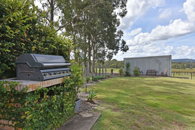 Palmers Lane On Vineyard Homestead