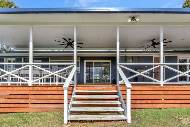 Palmers Lane Vineyard Estate and Retreat with Pool offers a large 6br home and 2br cottage