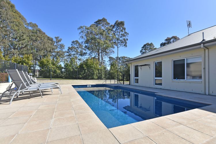 Hunter Winery Hideaway with Pool & Games Room