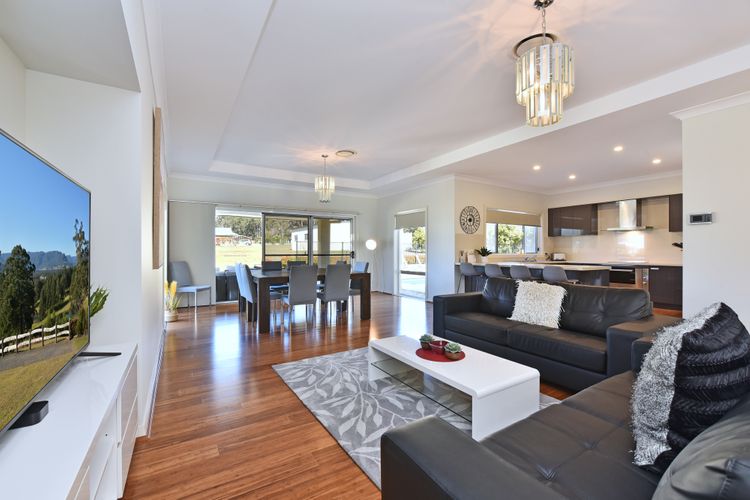 Hunter Winery Hideaway with Pool & Games Room