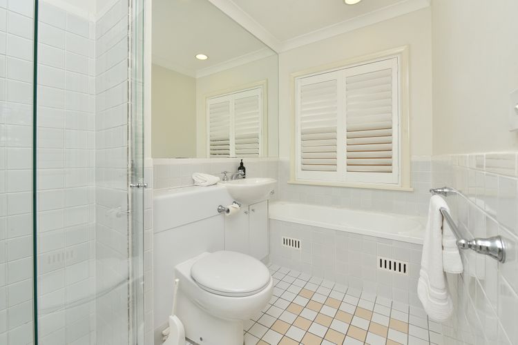 Villa 2br Chablis Villa located within Cypress Lakes Resort