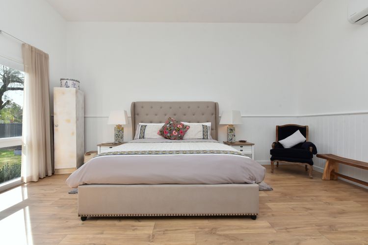 Rose Cottage Studio Romantic or Solo Getaway – Spa, Games Room