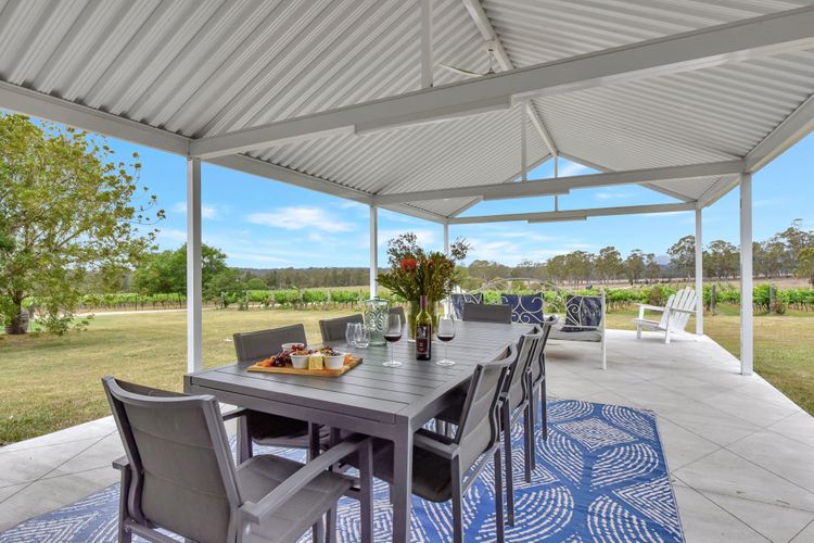 Bracken Ridge Vineyard – The Stables – Villa 1