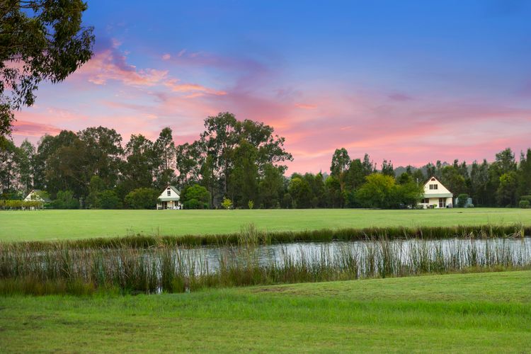Bracken Ridge Vineyard – The Athabascan – Villa 5