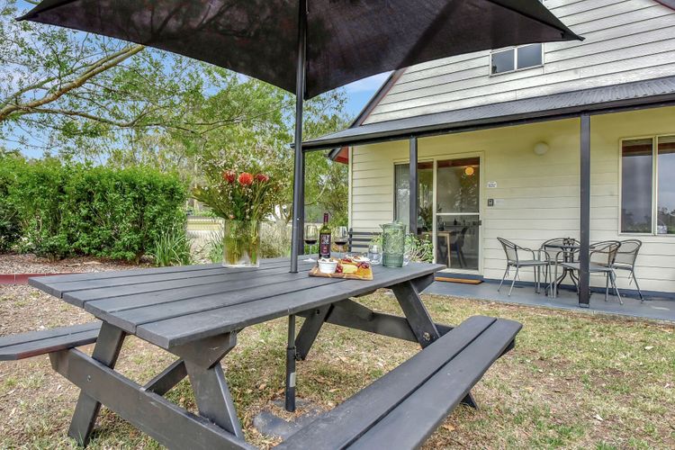 Bracken Ridge Vineyard – The Entire Estate