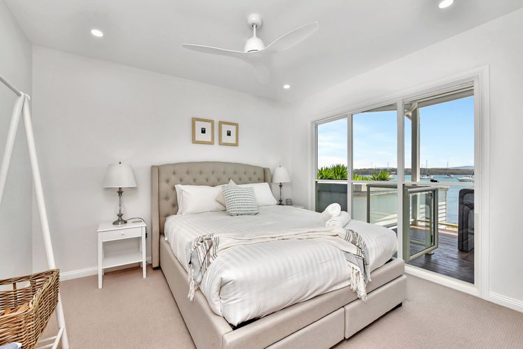 Valentine Views Lakefront Tranquility with Private Jetty