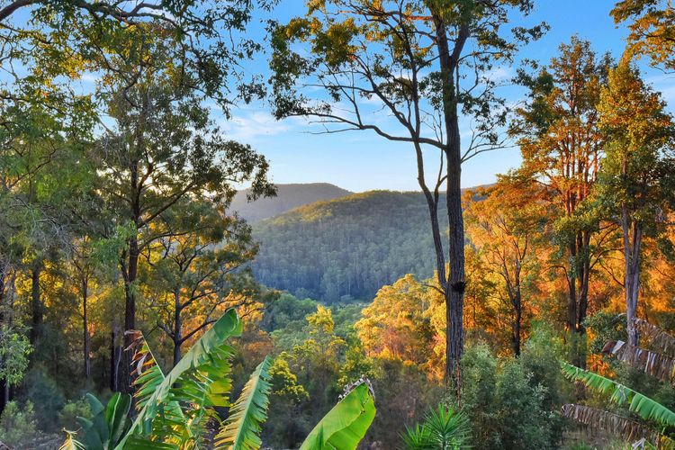 Misty Mountain Hideaway at Murrays Run ultra private rural escape with stunning views