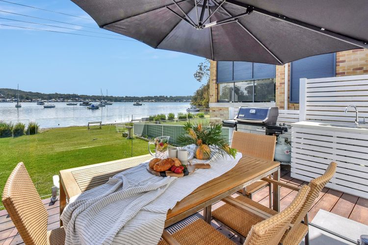The Little Lake House at Rathmines waterfront on Lake Macquarie