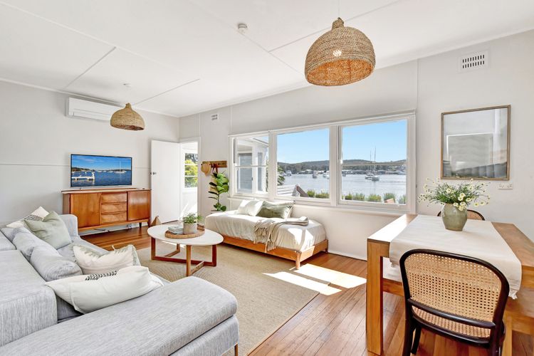 The Little Lake House at Rathmines waterfront on Lake Macquarie