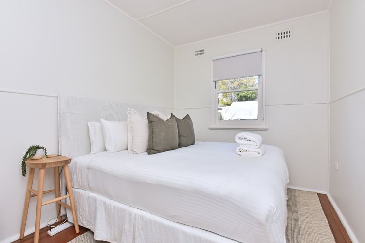 The Little Lake House at Rathmines waterfront on Lake Macquarie