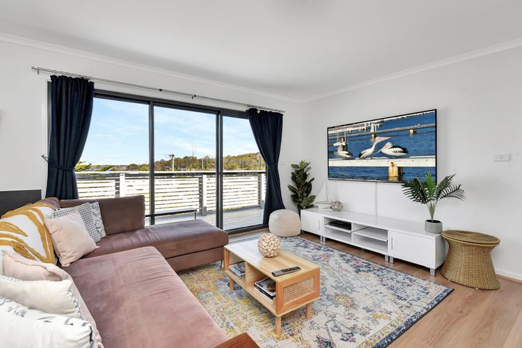 Seabreeze Bungalow – Lakeview Sunset Delight at Sunshine on Lake Macquarie