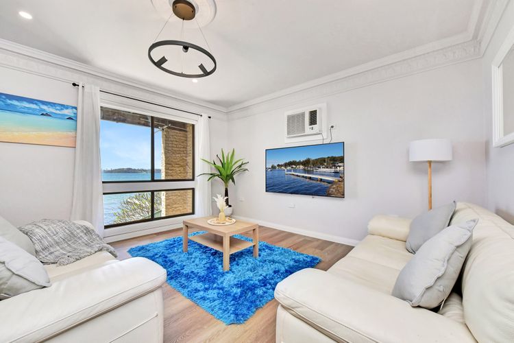 Lounge room