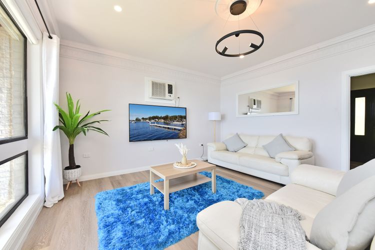 Silverwater Serenity Shores Absolute Waterfront On The Lake