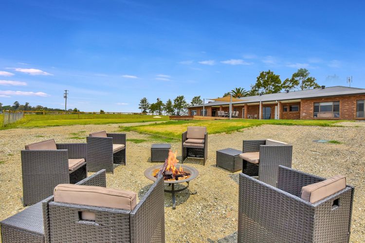 Sunrise and Sunset Hot Tub Views 600m walk to Doltone Anambah House Wedding Venue at Pelican Plains