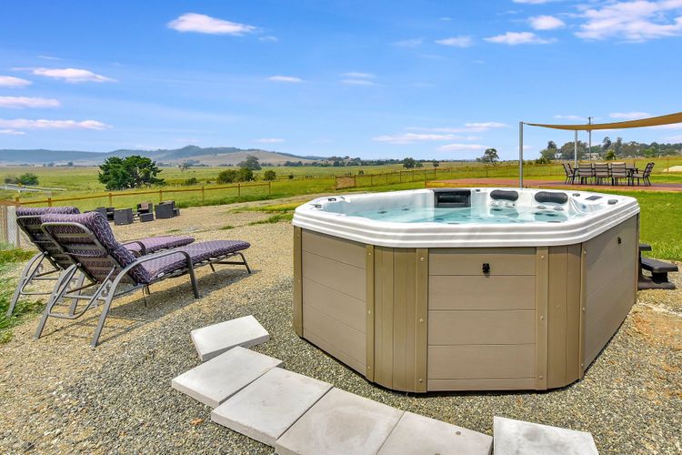 Sunrise and Sunset Hot Tub Views 600m walk to Doltone Anambah House Wedding Venue at Pelican Plains