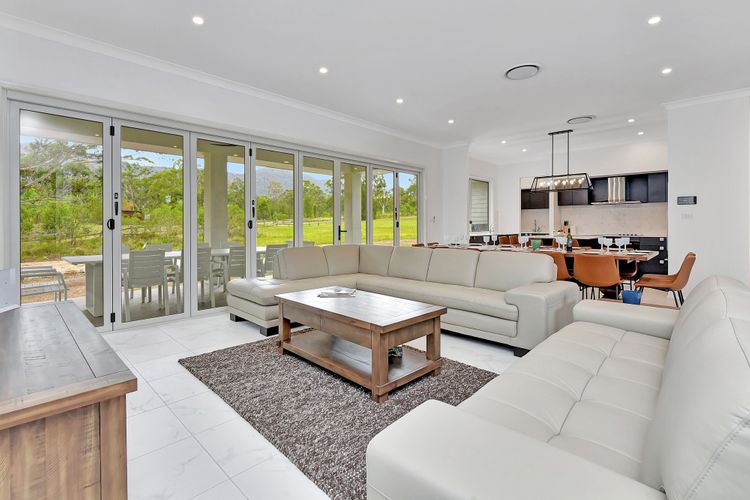 *New* Tranquil Vista Luxury Estate: Your Ultimate Weekend Haven