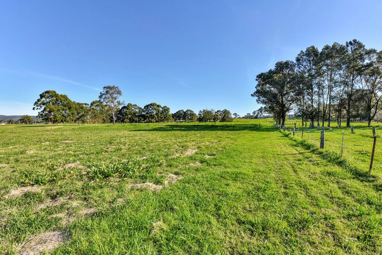 Overflow Downs-Riverside Acreage