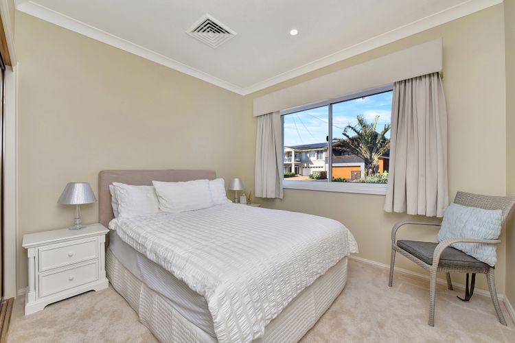Panorama Beach House – Coastal Luxury with Stunning Views of the Caves Coastline