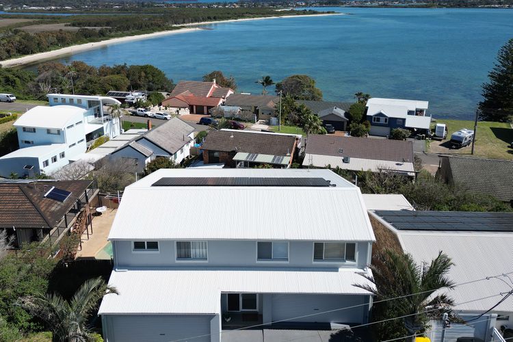 Panorama Beach House – Coastal Luxury with Stunning Views of the Caves Coastline