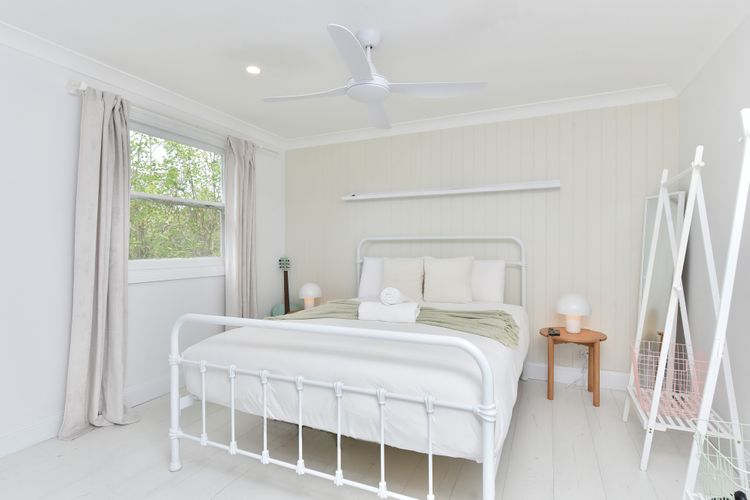 Bedroom - Queen Bed