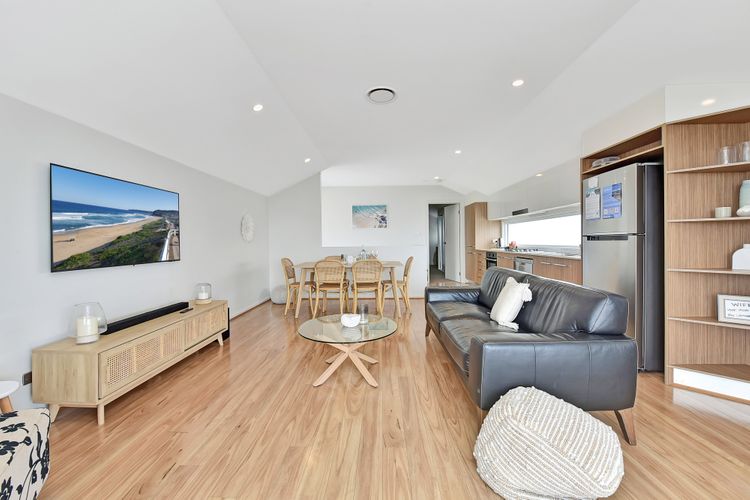Oceanview Escape at Caves Beach Villas