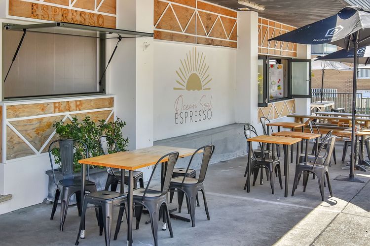 Oceanview Escape at Caves Beach Villas