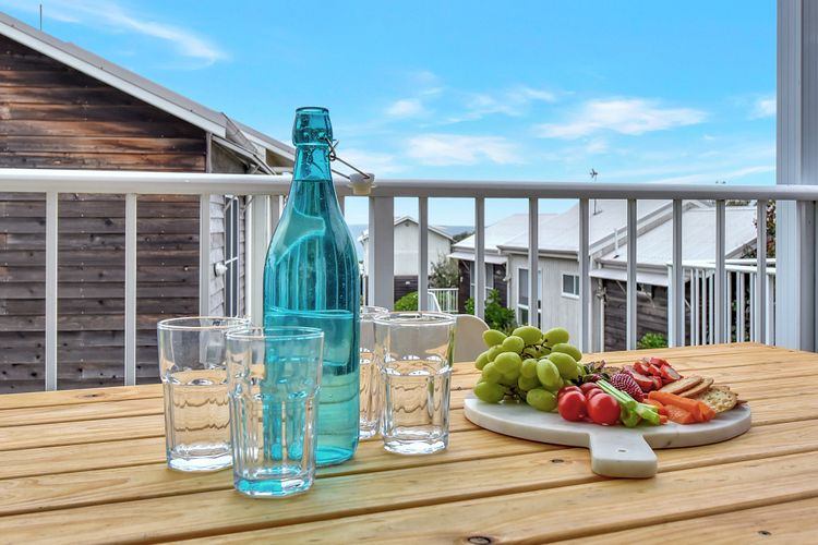 Coastal Retreat At Caves Beach Villas