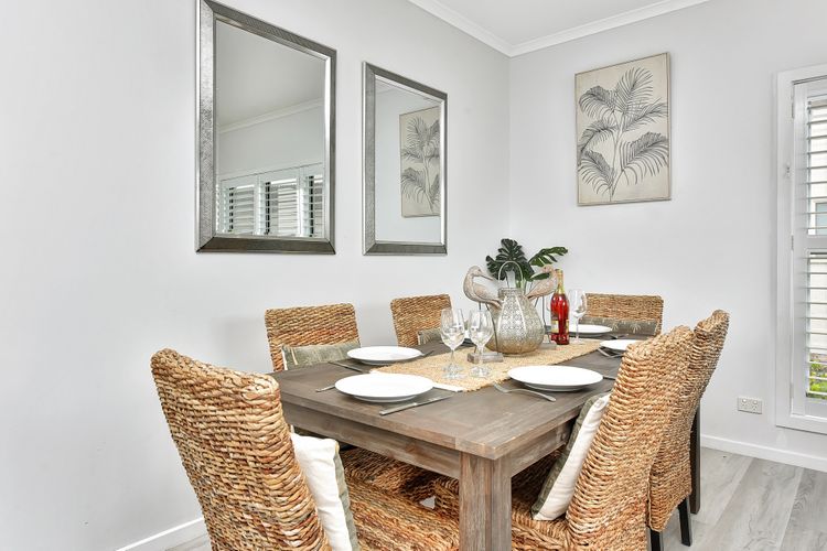 Coastal Retreat At Caves Beach Villas